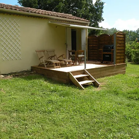 Διαμέρισμα Mazet Avec Piscine A 6 Kms D'uzes *